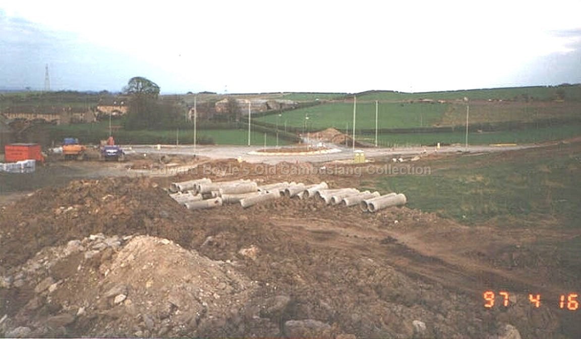 EastHallsideFarm97Sml.JPG (88891 bytes)